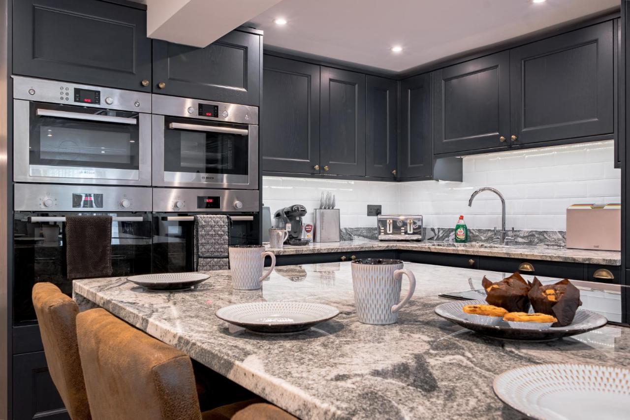 Luxurious Grand 6 Bedroom Home In Bath - Perfect For Groups & Sleeps 12! Dış mekan fotoğraf